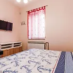 Beautiful In With Sauna Ferienhaus Zadar
