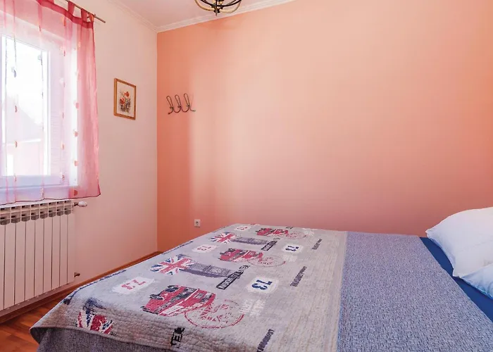 Amazing In With Sauna 펜션 자다르