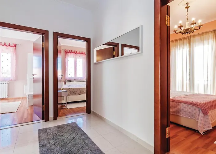 Amazing In With Sauna * 자다르