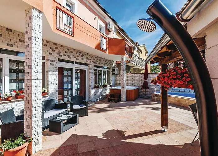 Amazing In With Sauna * 자다르